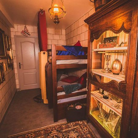 Repaire Du Sorcier Un Apartement Magique Труа Экстерьер фото