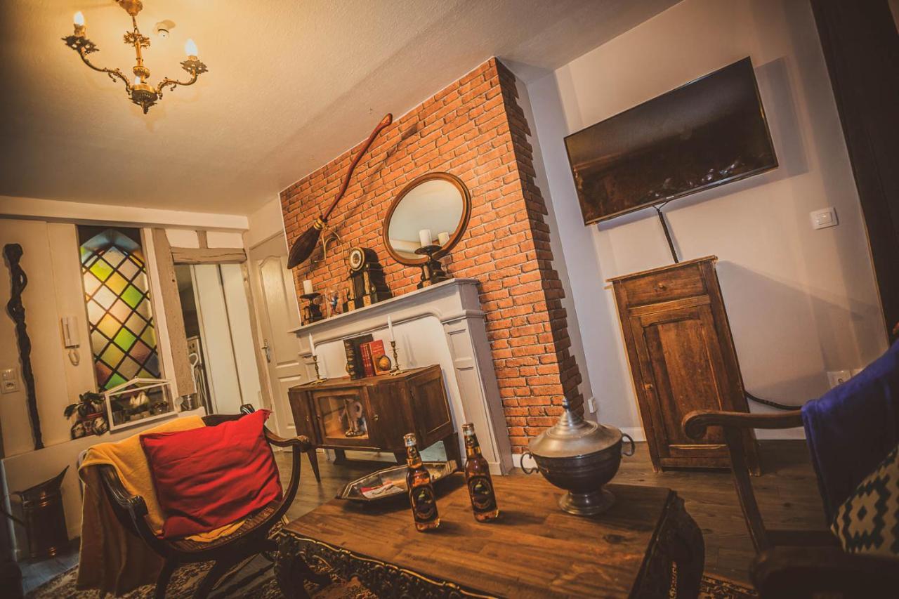 Repaire Du Sorcier Un Apartement Magique Труа Экстерьер фото