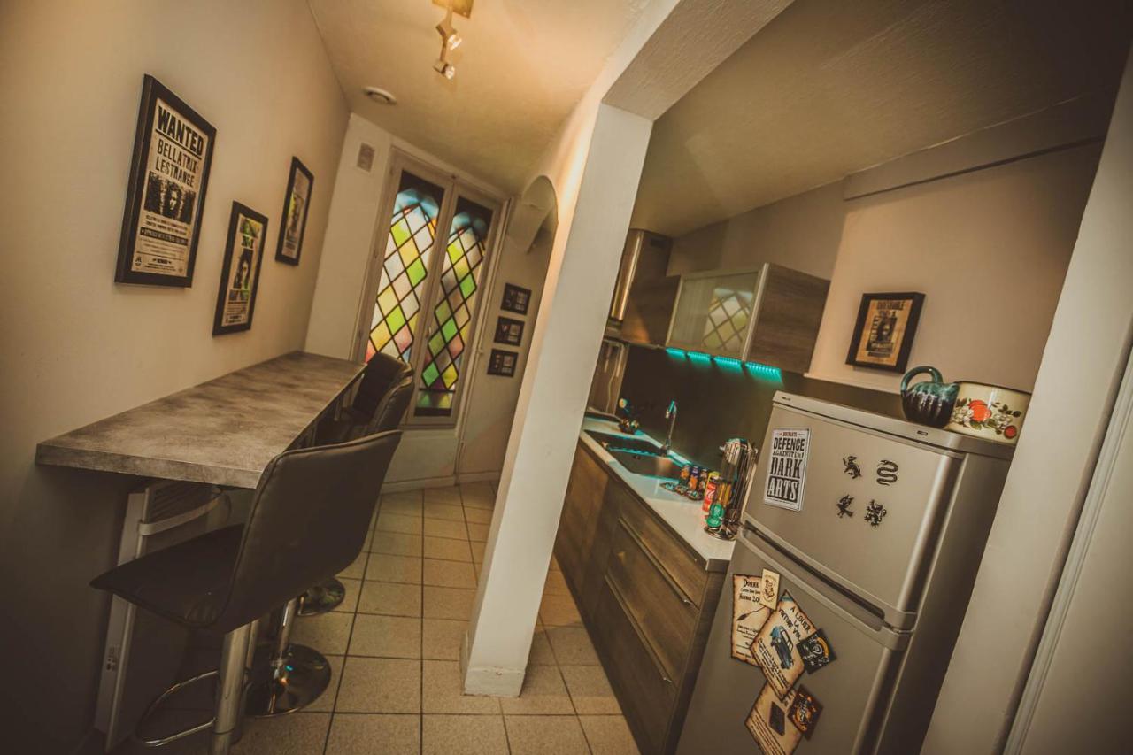 Repaire Du Sorcier Un Apartement Magique Труа Экстерьер фото