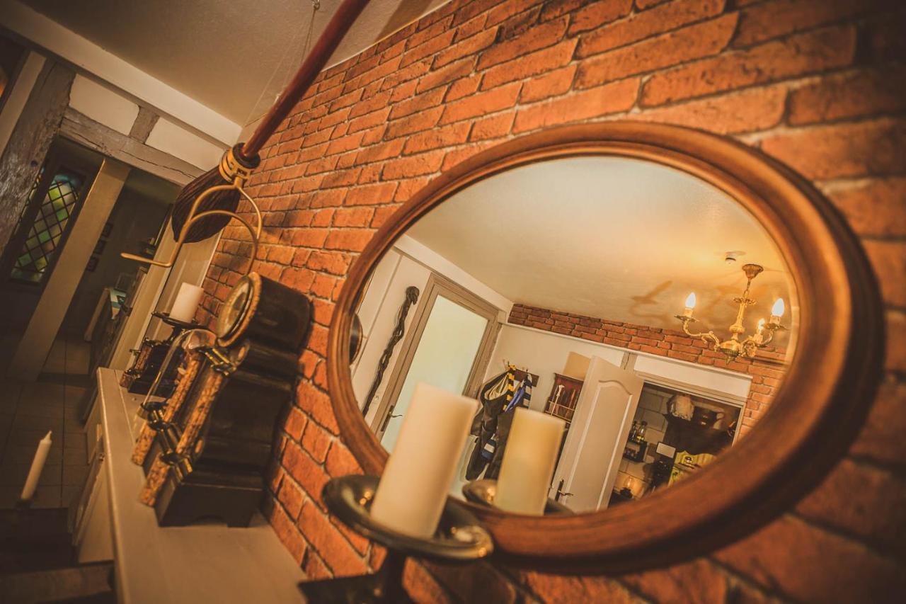 Repaire Du Sorcier Un Apartement Magique Труа Экстерьер фото